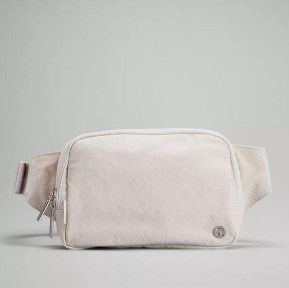 lululemon athletica Other - LULULEMON UNISEX EVERYWHERE BELT BAG/CROSS BODY BAG